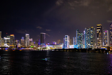 Fototapeta na wymiar Colorful Miami and Bayside by night - travel photography