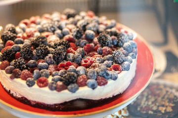 cake with blueberries