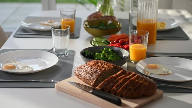 4k 60fps panning video of a breakfast ready to eat