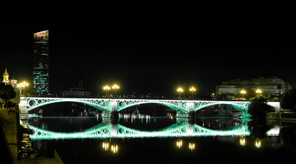 Puente de Isabel II Guadalquivir Sevilla Spanien