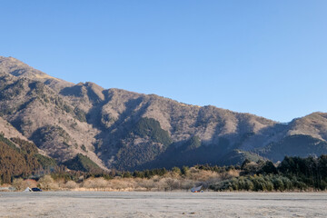 静岡県富士宮市朝霧高原からの毛無山