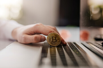Bitcoin komputer i praca