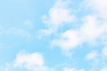 雲が綺麗な美しい空の背景素材