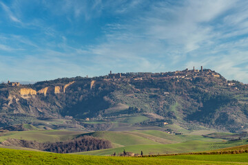 Naklejka premium Panoramic view of Volterra seen from Lajatico, Pisa, Italy