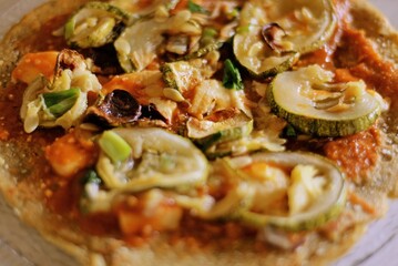 Pizza de quinoa y zapallitos