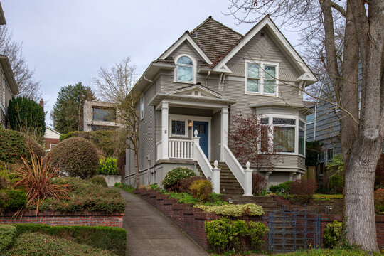 Highland drive residential neighborhood Seattle WA.