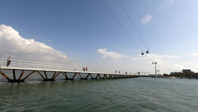 Time lapse Telecabine Lisbon at Parque das Na&ccedil;&otilde;es, Portugal