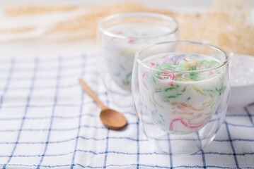 Thai dessert (Lod Chong), Colorful rice flour jelly with coconut milk in glass