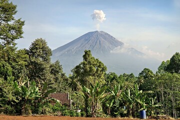 Gunung Semeru Gunung Kelud active volcano