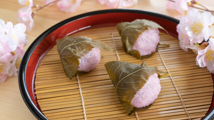 日本の関西風の桜餅｜春のおやつ・イメージ