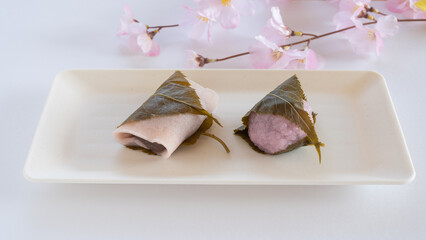 関東風・関西風の桜もちの違い｜食べ比べイメージ