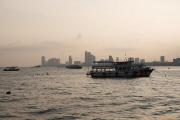 Fototapeta premium Going to the beach on a summer vacation in Pattaya