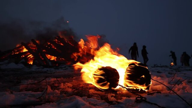 Sirni Zagovezni fire ritual