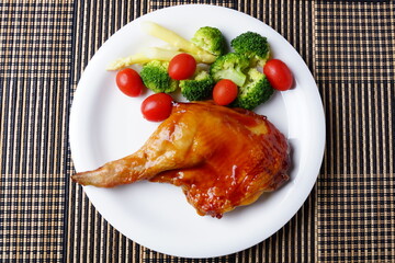 チキンお照焼　骨付き