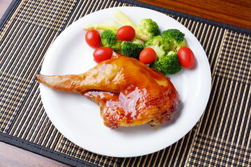 チキンお照焼　骨付き