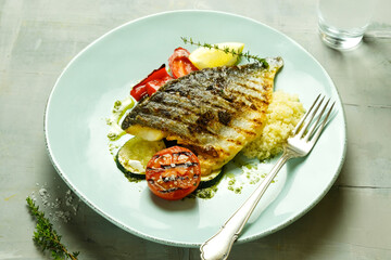 Grilled Sea ​​bream fillet with vegetables