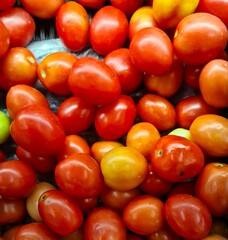 tomatoes on market