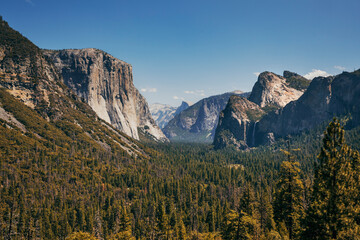 yosemite panorama from tunnel view