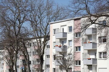 Wohnhäuser, Monotone Mehrfamilienhäuser im Winter, Gartenstadt-Süd, Neustadt, Bremen