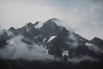Fototapeta na wymiar mont blanc mountain in the fog