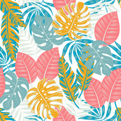 Colorful seamless pattern with tropical leaves. Summer vector background for various surface. Tropical leaves on a white background. Seamless floral pattern with tropical plants. 