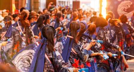 本場、高知県のよさこい祭り