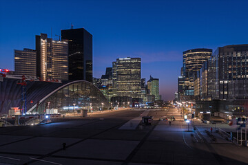 Fototapeta na wymiar Dawn Over La Defense Business District Paris From Grande Arche
