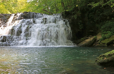 Fototapeta na wymiar Flowing Rutledge Falls - Short Springs Natural Area, Tennessee