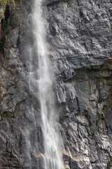 Fototapeta na wymiar Diyaluma Falls, Sri Lanka Water falling down from a 220 meter waterfall, 2nd highest in Sri Lanka.