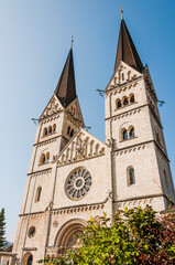 Fototapeta na wymiar Olten, Stadt, St. Martin, Kirche, Altstadt, historische Häuser, Bahnhof, Frühling, Frühlingssonne, Solothurn, Schweiz