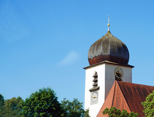 Zwiebelturm, Pfarrkirche Leiden Christi in München, Obermenzing