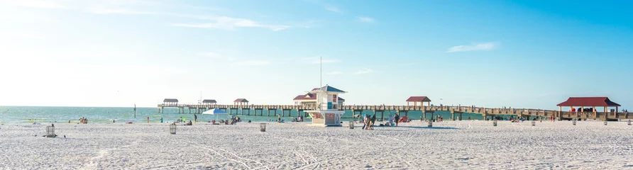 Papier Peint photo Clearwater Beach, Floride Belle plage de Clearwater avec du sable blanc en Floride USA