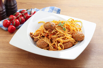 Spaghetti with meatball in tomato sause