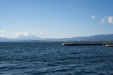 Obraz premium bridge over the sea