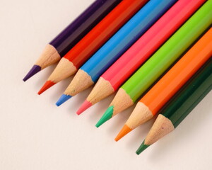 水彩画を書く時に使う色鉛筆