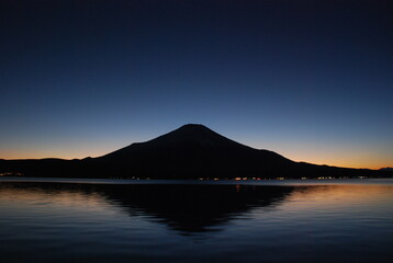 富士山シルエット