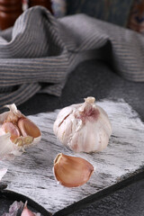 Garlic on the table in the kitchen
