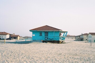 Lifeguard hut