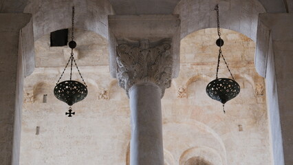 Close up of details of the head on colomn