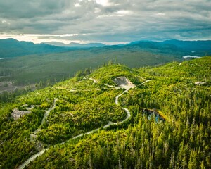 Obraz premium alaska mountains and ocean