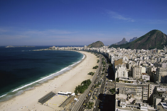 High angle view of a coastline, Copacabana Beach, Rio de Janeiro, Brazil