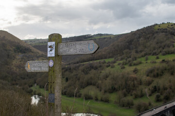 Sign giving directions to Monsal Dale trail/Headstone Viaduct in the Peak District National Park, Derbyshire, UK