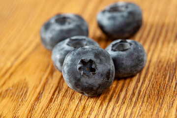 ripe blueberries and blueberries on the table