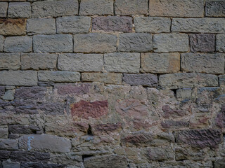 Schäden an einer Mauer