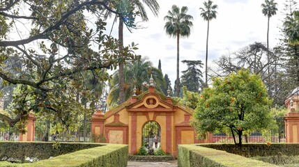 jardin et pavillon à Séville en Andalousie détails de l'architecture arabo-andalouse	