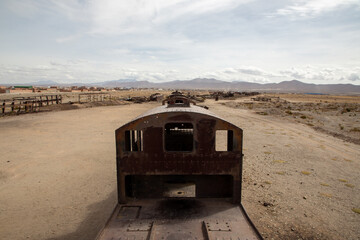 train grave yard in bolivia
