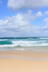 Fototapeta na wymiar ボンダイビーチの綺麗な空と海