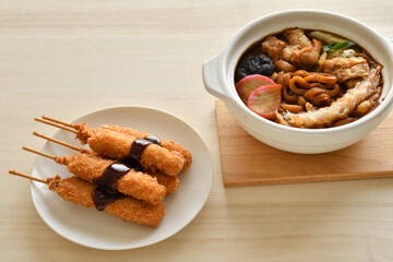 串かつ　味噌　味噌煮込みうどん