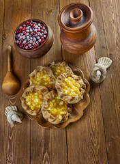 Karelian pasty with apples and apricot