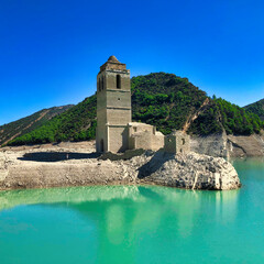 Lac de Mediano vallée de Cinca, Espagne